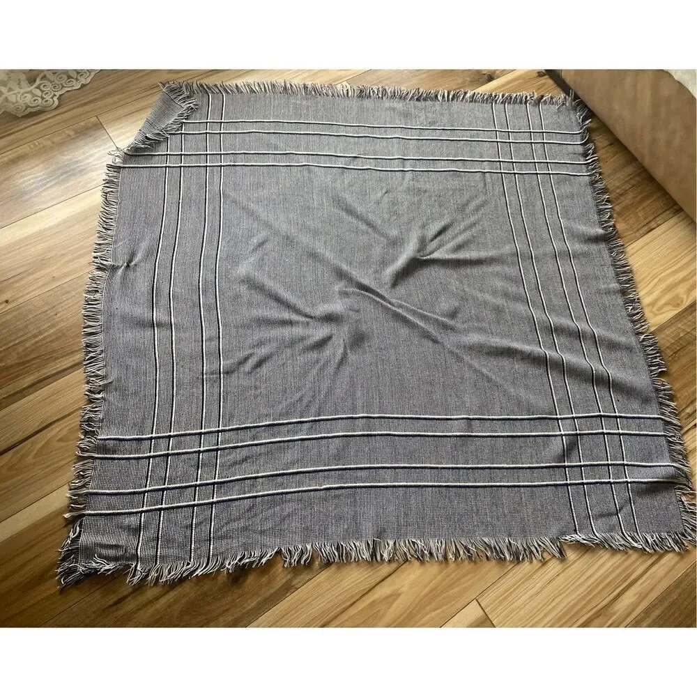 Japanese square scarf with fringe